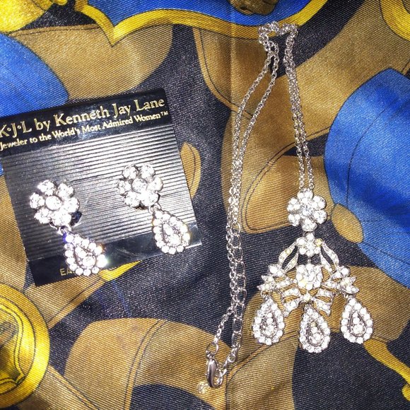 ❤️Rare Set KJL KENNETH JAY LANE Rhinestone Dangle Earrings / Necklace Set
